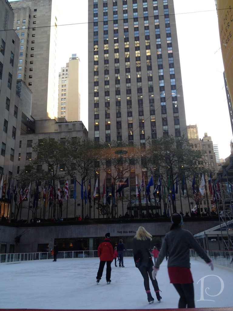 NYC Rockefeller Center ice skaters