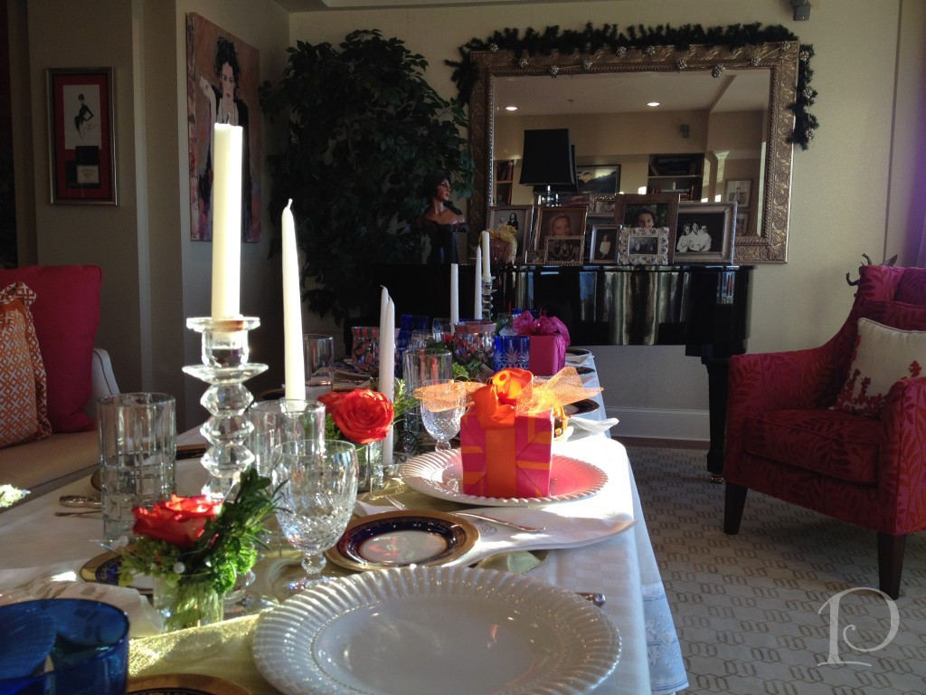 Thanksgiving table