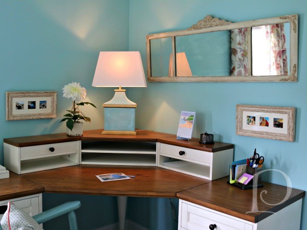 Corner Desk Pamela Copeman Interior Design