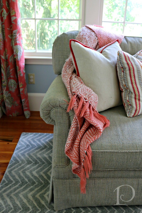 historic-hingham-family-room-sofa